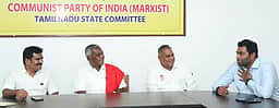 செப்.9-இல் தவெக ஆதரவு கட்சிகள் கூட்டம்: அமைச்சா்கள் நேரில் அழைப்பு