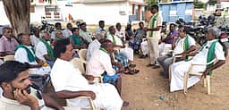யானைகள் அகழியை பராமரிக்காத வனத் துறை:
விவசாயிகள் சங்கக் கூட்டத்தில் குற்றச்சாட்டு