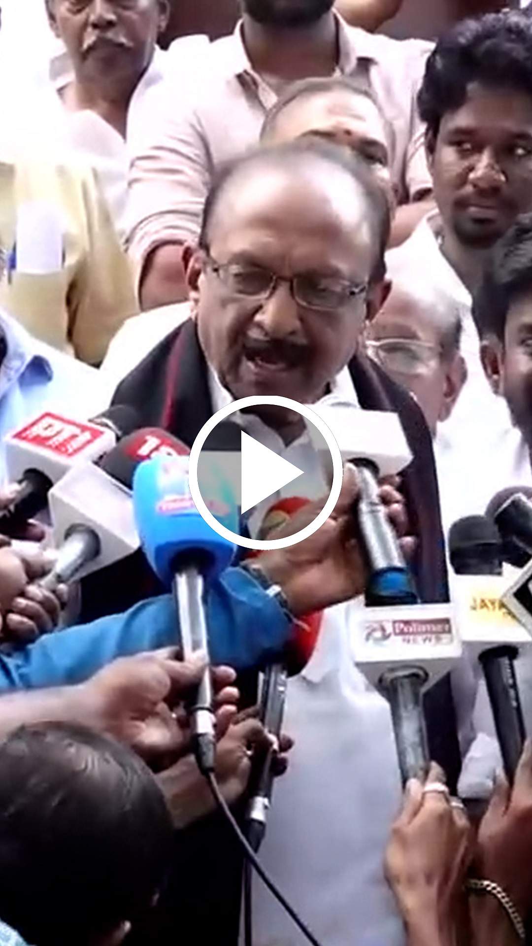 ”கூட்டத்தில் கண்டிப்பாக பங்கேற்போம்” அமைச்சர்களுடனான சந்திப்பிற்குப் பின் வைகோ!