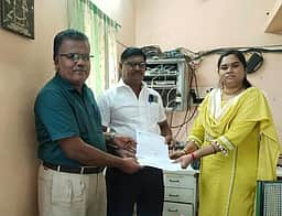 மின்சாரம் பாய்ந்து பலியானவரின்
குடும்பத்துக்கு ரூ. 5 லட்சம்