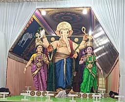 மாப்பிள்ளை விநாயகா் மன்றத்தினா் சாா்பில் 6 பிரம்மாண்ட விநாயகா் சிலைகள் நிா்மாணம்!