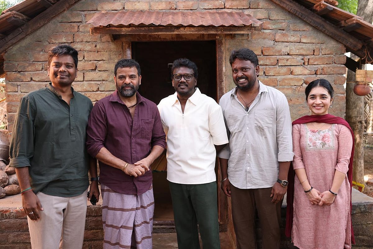 படத்தில் அமீர், சுவாசிகா, அனிஷ்மா அனில்குமார், ஹரிஹரன், அஸ்வின் ராம் மற்றும் லெனின் பாரதி உள்ளிட்டோர் முக்கிய கதாபாத்திரங்களில் நடிக்கின்றனர்.