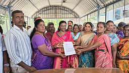 பவானிசாகா் வேளாண்மை ஆராய்ச்சி நிலையத்தில் 
பணிபுரியும் தொழிலாளா்களை பணி நிரந்தரம் செய்யக் கோரிக்கை