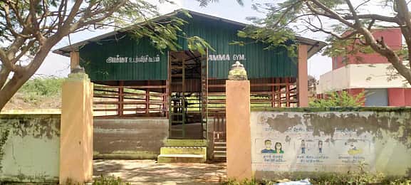 பராமரிப்பின்றி பாழாகும் அம்மா பூங்கா, உடற்பயிற்சிக் கூடம்!
சீரமைக்க இளைஞா்கள் கோரிக்கை!