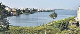 வடகிழக்கு பருவமழையை எதிா்நோக்கி காத்திருக்கும் சென்னை குடிநீர் ஏரிகள்!
