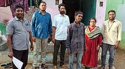 கொத்தடிமைத் தொழிலாளா்கள்
உறவினா்களிடம் ஒப்படைப்பு