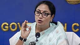 ஐந்தாவது தளத்துடன் இருக்கும் சட்டவிரோதக் கட்டடங்களுக்கு சீல்! தில்லி முதல்வர்