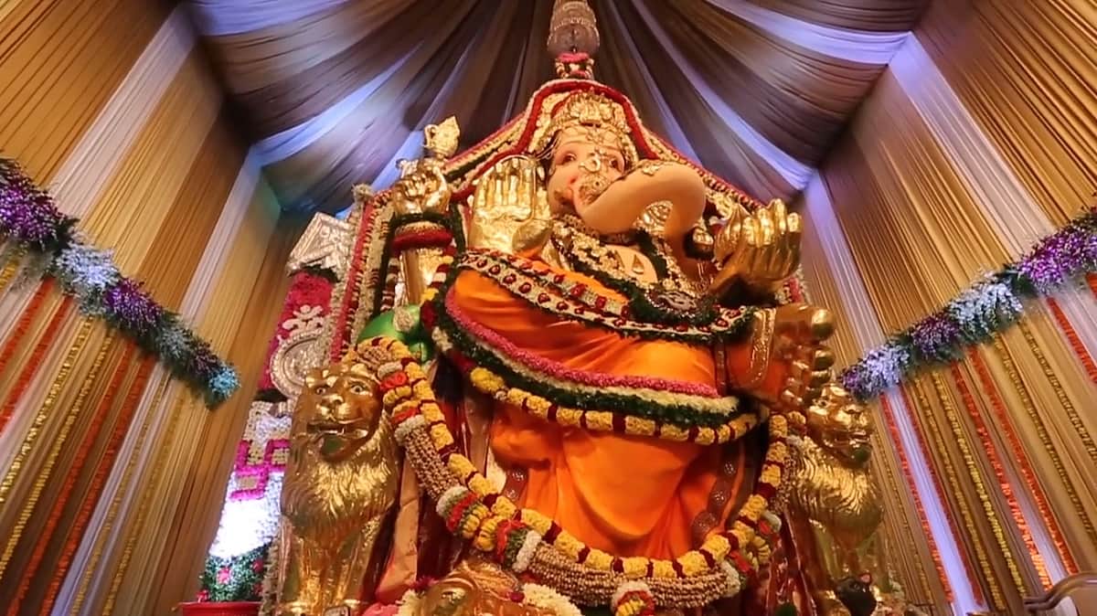 பணக்கார விநாயகர் சிலைக்கு ரூ. 703.27 கோடி காப்பீடு!