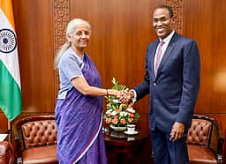 மத்திய நிதியமைச்சருடன் ஐஎம்எஃப் துணை மேலாண் இயக்குநா் சந்திப்பு: உலகளாவிய தாக்கங்கள் குறித்து ஆலோசனை