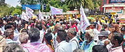 உதவித்தொகை ரூ. 6,000 கோரி மாற்றுத்திறனாளிகள் முற்றுகை போராட்டம்