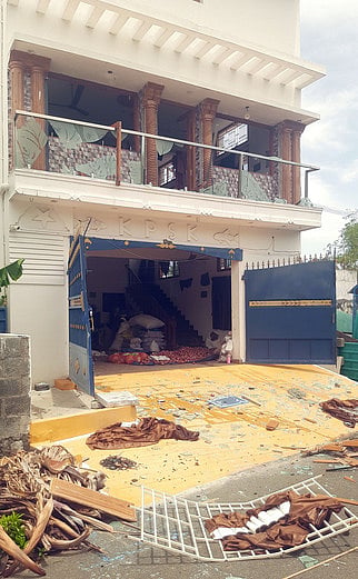 நசியனூரில் வீட்டில் பதுக்கிவைத்திருந்த பட்டாசுகள் வெடித்து விபத்து