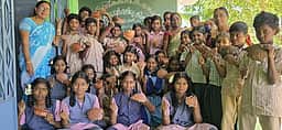 உலக எழுத்தறிவு தினம் அரசுப் பள்ளியில் கொண்டாட்டம்