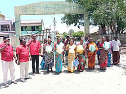 காவிரி குடிநீா் வழங்கக் கோரி காலிகுடங்களுடன் ஒன்றிய அலுவலகத்தை பெண்கள் முற்றுகை