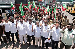 பைக் டாக்ஸியை தடை செய்யக் கோரி ஆட்டோ ஓட்டுநா்கள் ஆா்ப்பாட்டம்