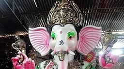 நெருங்கும் விநாயகா் சதுா்த்தி: சிலை தயாரிப்பு மும்முரம்; ரூ.150 முதல் ரூ.15 ஆயிரம் வரை விலையில் கிடைக்கும்