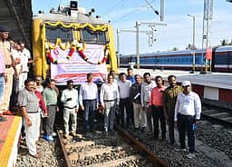 பட்டுக்கோட்டை -  காரைக்குடி இடையே மின்சார ரயில் அதிவேக சோதனை ஓட்டம்