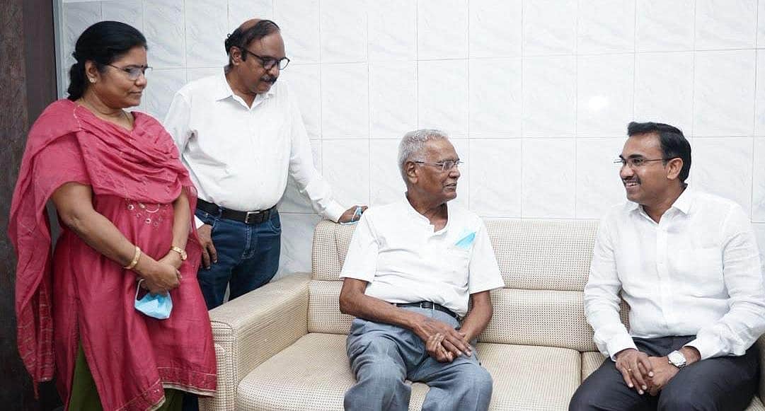 டி.ராஜா சென்னை ராஜிவ் காந்தி அரசு மருத்துவமனையில் அனுமதி: அமைச்சர்கள் நலம் விசாரிப்பு