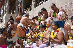 மதுரை மீனாட்சி சுந்தரேசுவரா் கோயில் குடமுழுக்கு:
முதல் கால யாகசாலை பூஜை இன்று தொடக்கம்