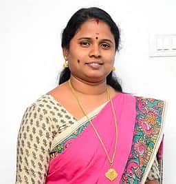தவெக வேட்பாளா்கள் சுயவிவரம்