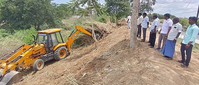 சீமைக் கருவேல மரம் அகற்றும் பணி: அதிகாரிகள் ஆய்வு
