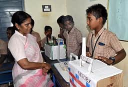 ‘அன்றாட அறிவியல் நிகழ்வுகளை
மாணவா்கள் அறிவது அவசியம்’