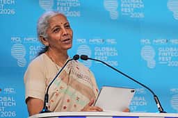 ஏஐயின் வேகமான வளா்ச்சி
புதிய ஆபத்துகளை உருவாக்கக் கூடாது: மத்திய நிதியமைச்சா் நிா்மலா சீதாராமன்