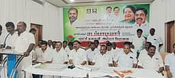 இடைத்தோ்தலில் அதிமுக வெற்றி பெறும்: ஆர்.பி. உதயகுமார்