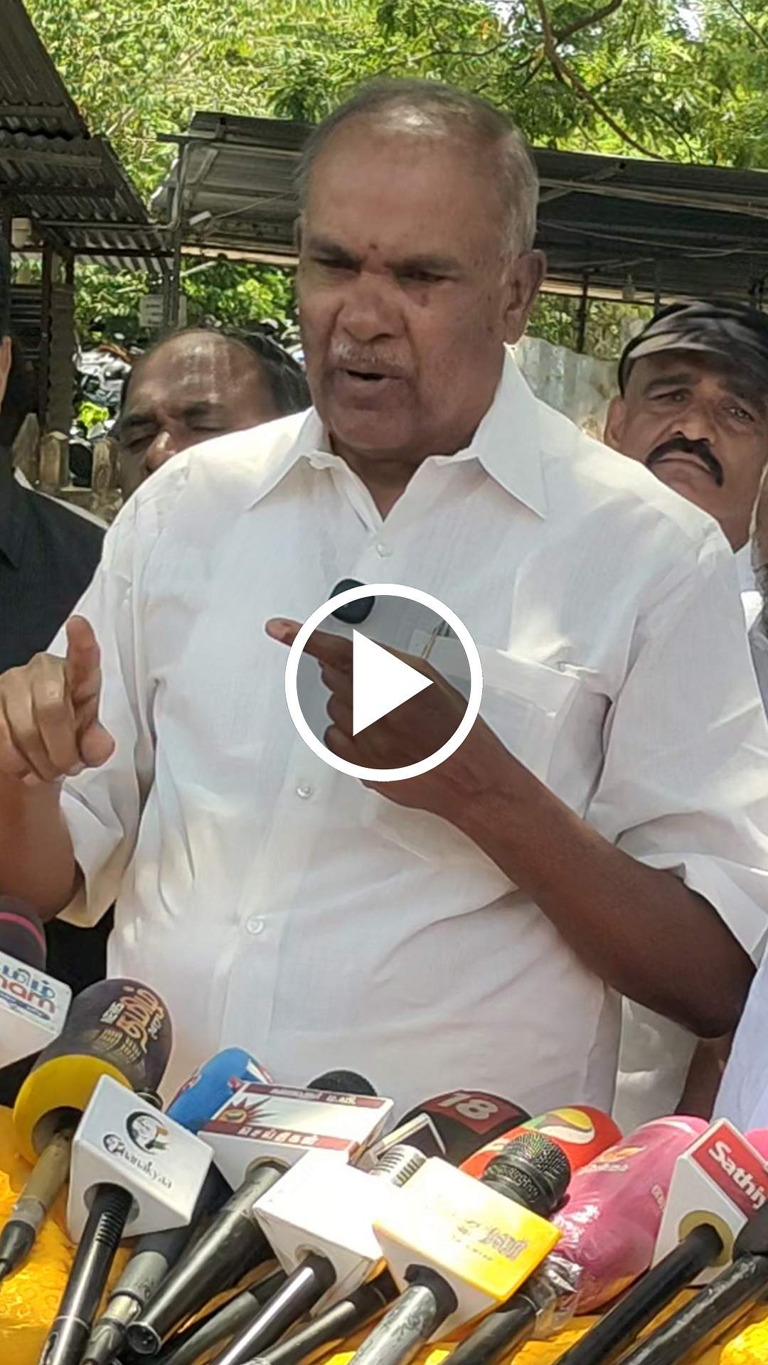 “நடிகை பார்க்க வசதியாக சட்டமன்றம் மாற்றமா?” தவெகவை விமர்சித்த திமுக அப்பாவு
