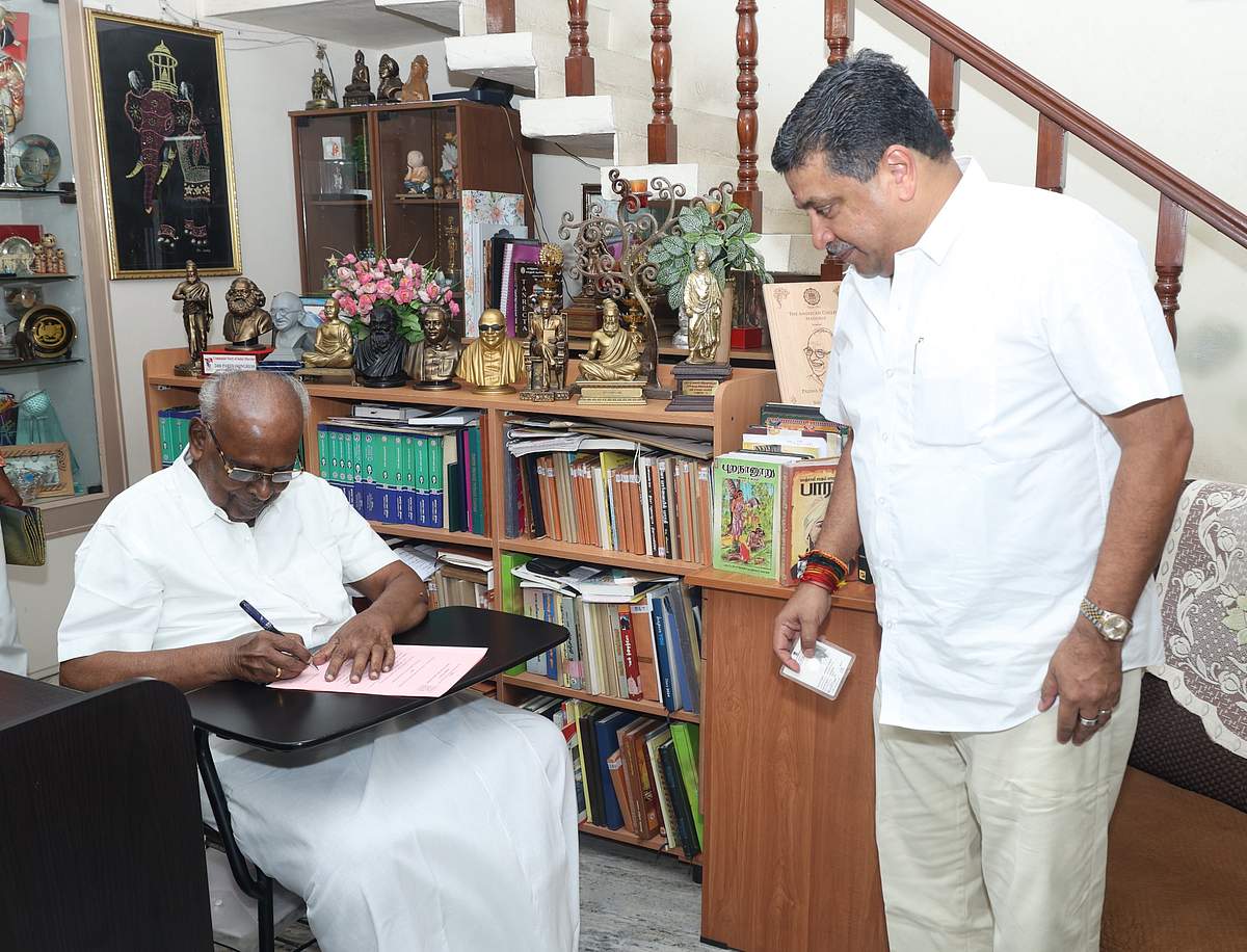 மதுரையின் மண்ணோடு சாலமன் பாப்பையா நினைவு நிலைத்திருக்கும்! பழனிவேல் தியாகராஜன்