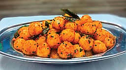 அம்மிணி கொழுக்கட்டை