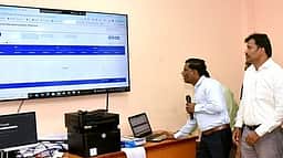 வாக்குப் பதிவு இயந்திரங்களுக்கான முதல்கட்ட சீரற்ற ஒதுக்கீடு