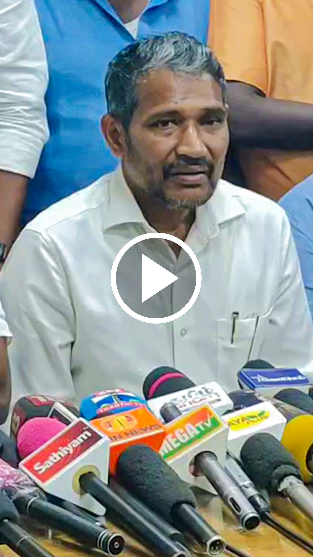 "மக்களின் அனுமதியுடன் மட்டுமே புதிய தலைமைச் செயலகம்!" | Vanni Arasu | VCK