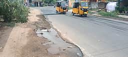 பண்ருட்டியில் சாலையில் வழிந்தோடும் கழிவு நீா்! சுகாதரச் சீா்கேட்டால் மக்கள் பாதிப்பு!