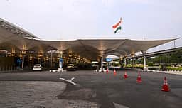 சென்னை விமான நிலையத்தில் ரூ.22.88 கோடியில் ‘பிக்கப் பிளாசா’! மத்திய அமைச்சா் ராம்மோகன் நாயுடு திறந்து வைத்தாா்!!
