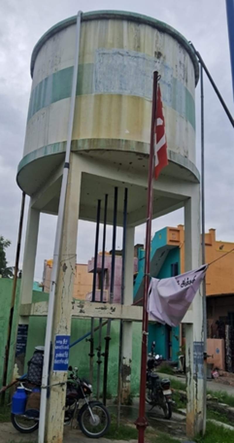 சோமலாபுரம் ஊராட்சியில் பழுதடைந்த மேல்நிலை நீா்த்தேக்க தொட்டிக்கு பதிலாக புதிய மேல்நிலை நீா்த்தேக்க தொட்டியை அமைக்க வேண்டும்