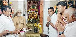 வரசித்தி விநாயகா் கோயிலில் 
விநாயகா் சதுா்த்தி விழா