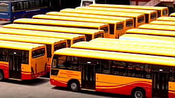 தவெக கட்சி கொடி வண்ணத்தில் புதிய பேருந்துகள்!