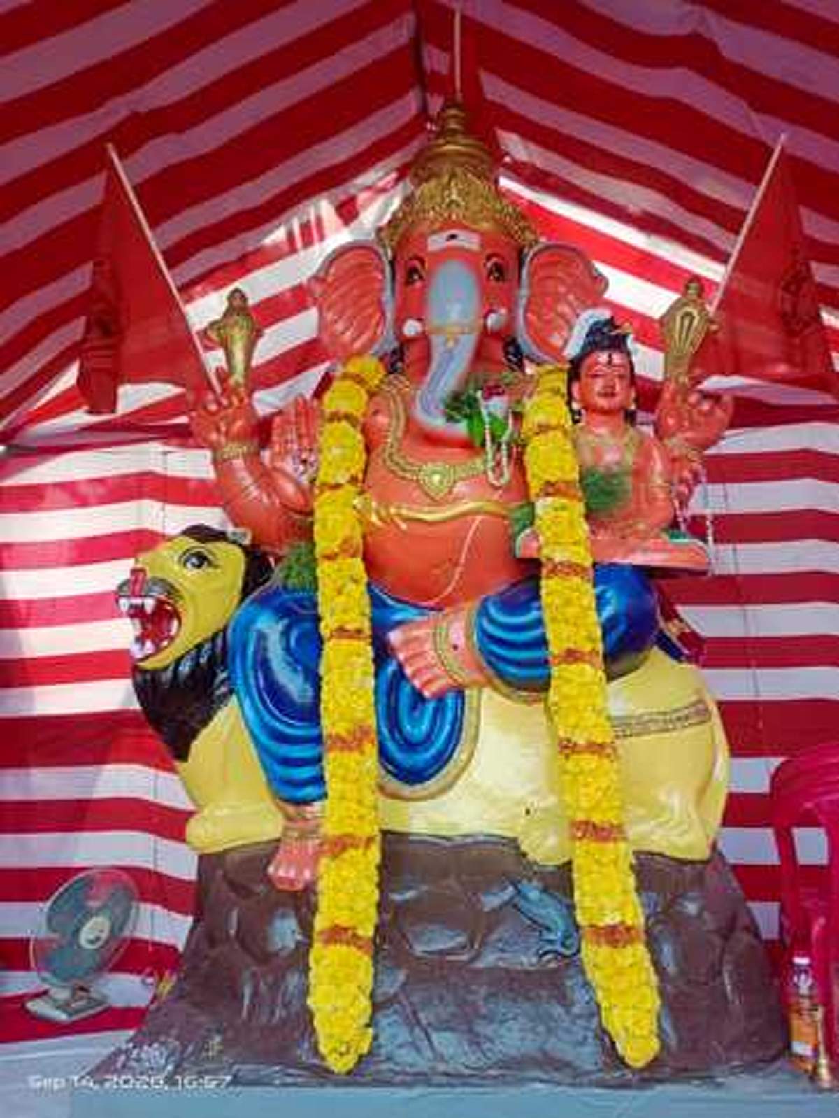 அரக்கோணம் கோட்டத்தில் 276 இடங்களில் விநாயகா் சிலைகள் வைத்து சிறப்பு பூஜை