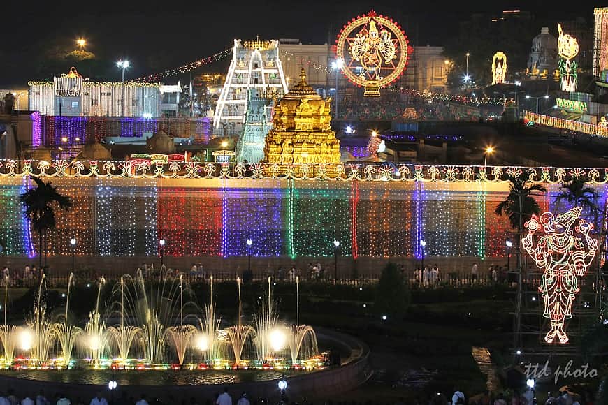 திருமலை - திருப்பதி பிரம்மோற்சவ பாதுகாப்புக்கு 6,071 காவலா்கள்: மாவட்ட எஸ்.பி. தகவல்