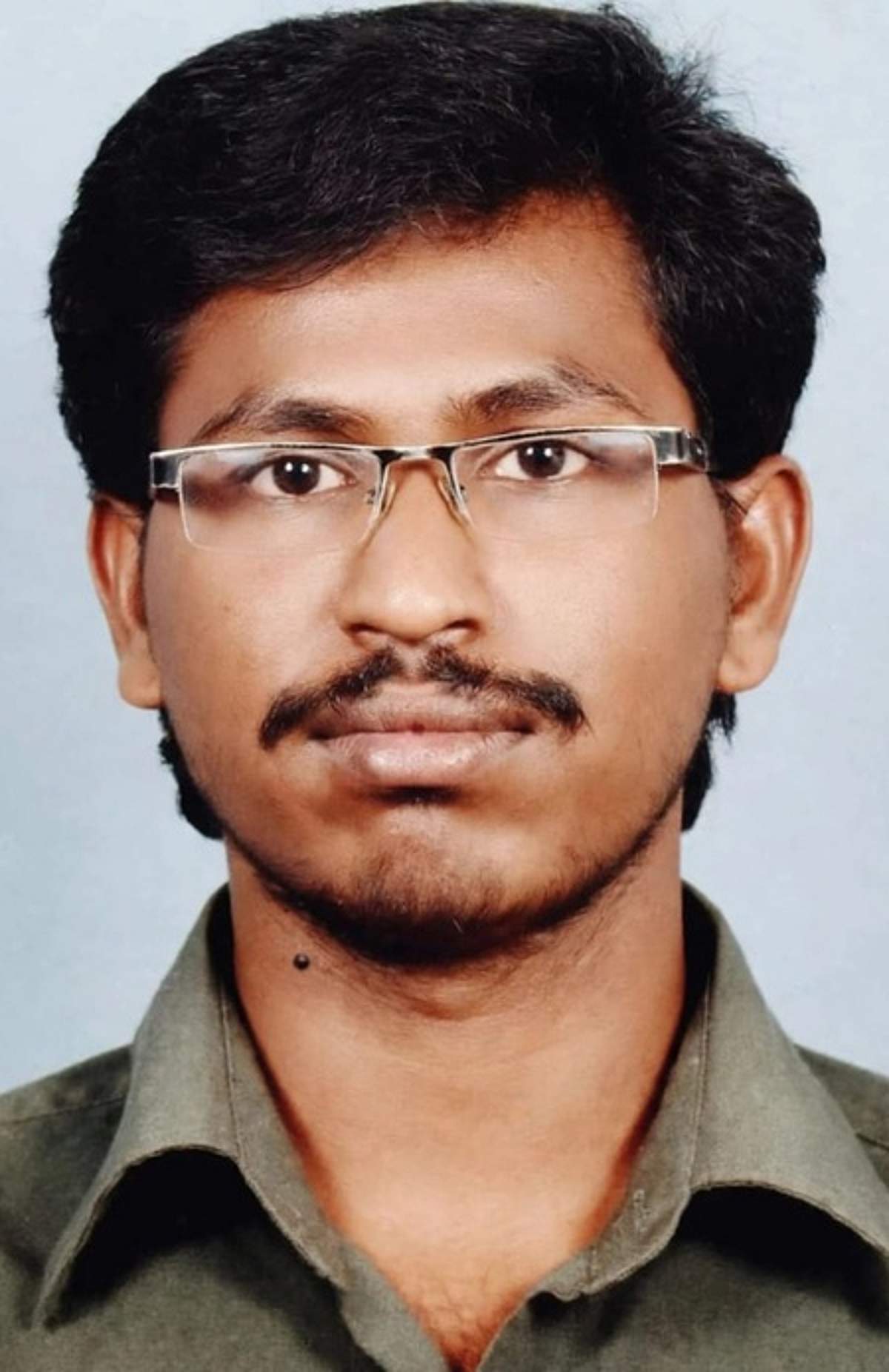 அந்தியூரில் மின்சாரம் பாய்ந்து தறிப்பட்டறை உரிமையாளா் உயிரிழப்பு
