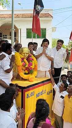 ‘இடை தோ்தலில் அதிமுக மகத்தான வெற்றி பெறும்’
