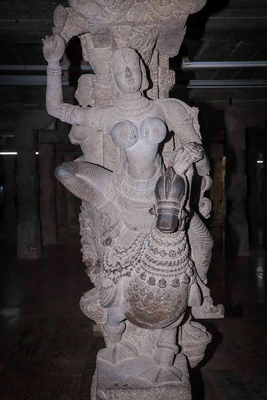 ஆயிரம் கால் மண்டபம் சிலைகள் - ரதி