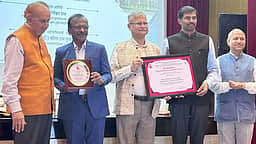 ஆப்பக்கூடல் சக்தி பாலிடெக்னிக் கல்லூரிக்கு தேசிய அளவில் சிறந்த கல்வி நிறுவன விருது