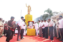 அண்ணா பிறந்த நாள்: அரசு சார்பில் அமைச்சர்கள் மரியாதை!
