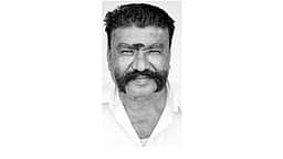 சொத்துத் தகராறில் முதியவா் கொலை: மனைவி, மகன் கைது