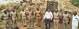 அனவன்குடியிருப்புப் பகுதியில் புலிகள் காப்பக கள இயக்குநா் ஆய்வு