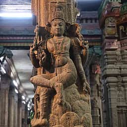 மதுரை மீனாட்சி அம்மன் கோயில் - கம்பத்தடி மண்டப சிற்பங்கள்!