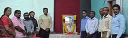‘கொள்கைகளுக்காக சமரசமுமின்றி களமாடியவா் அண்ணா’