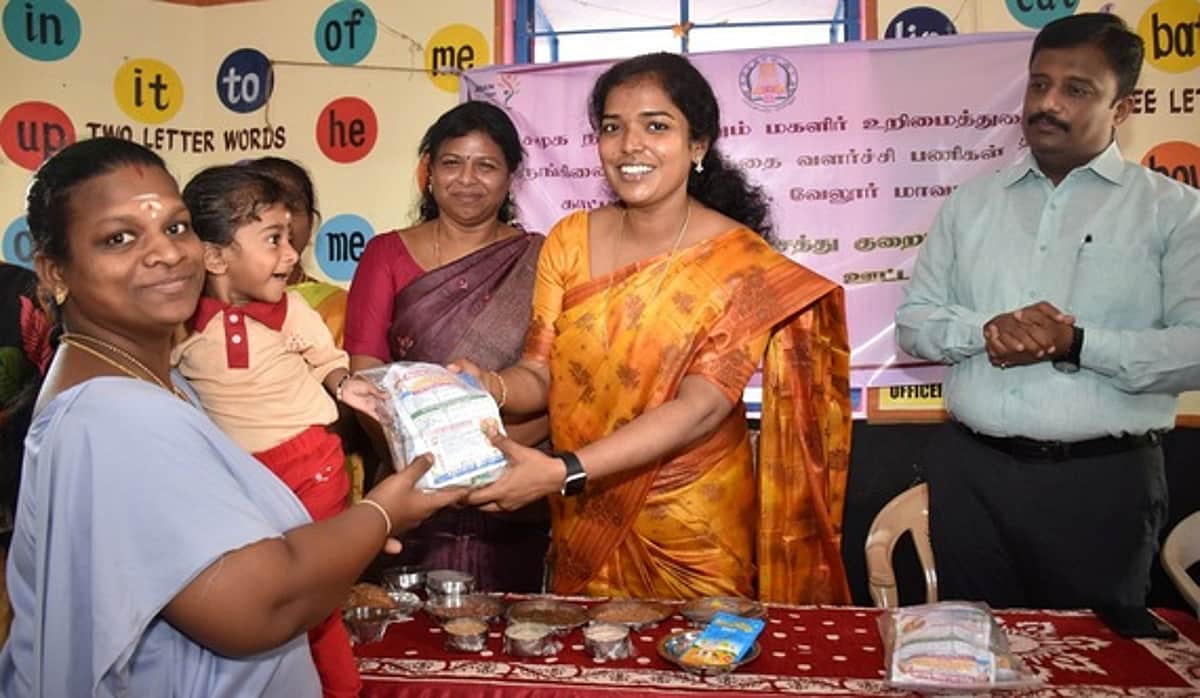 ஊட்டச்சத்து குறைபாடு குழந்தைகள் மீது தனிக்கவனம்: வேலூா் ஆட்சியா்