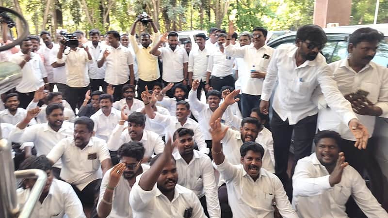 Lawyers stage a protest by laying siege to the Villupuram District Collector office